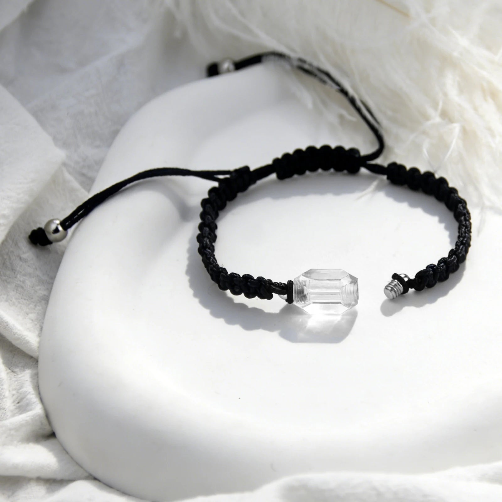 Elegant Handcrafted Adjustable Cremation Jewelry Bracelet with Secure Acrylic Vial - A Touching Memorial Keepsake in Red and Black