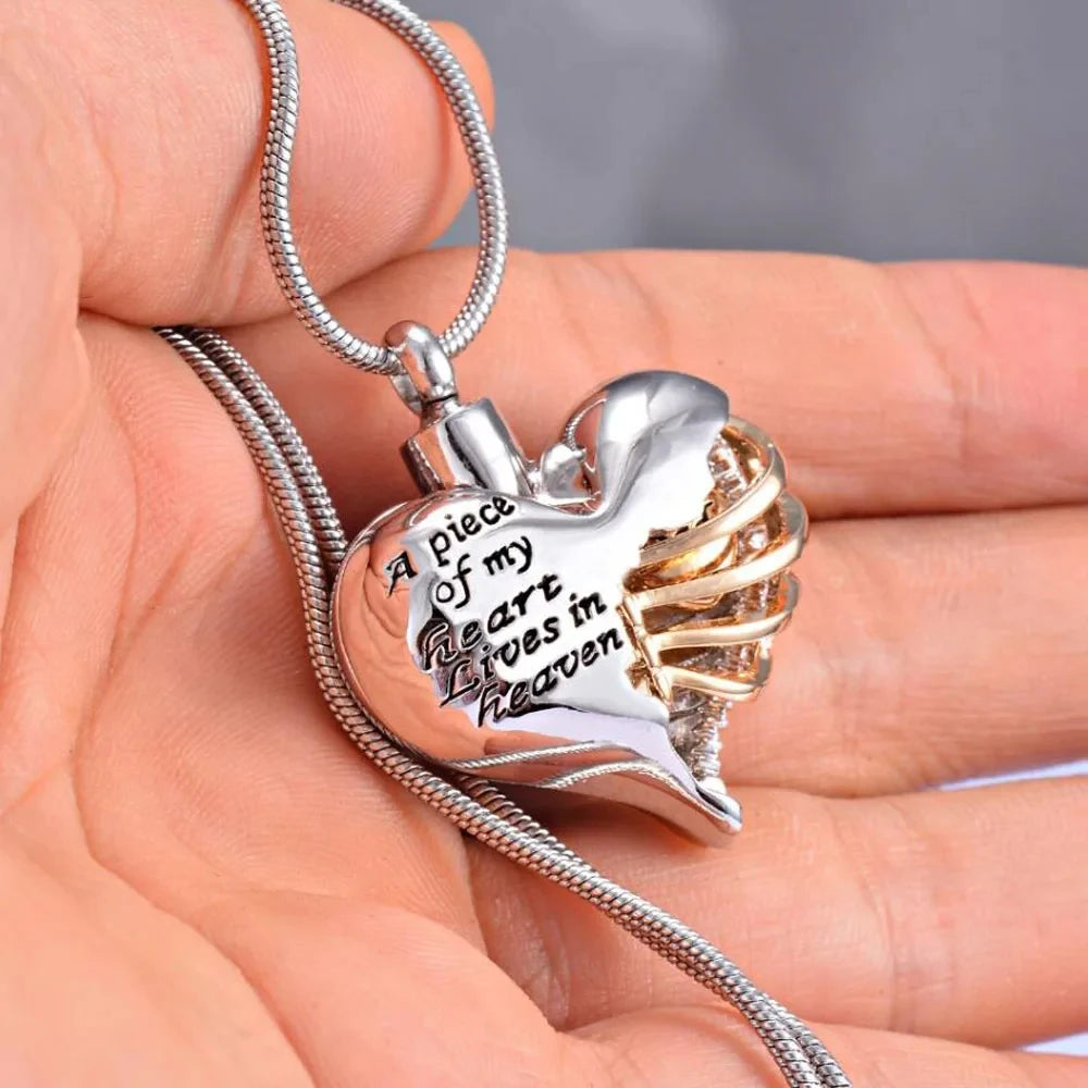 Heartfelt Heart-Shaped Cremation Urn Necklace Pendant - Cherish Memories with Elegant Keepsake Jewelry